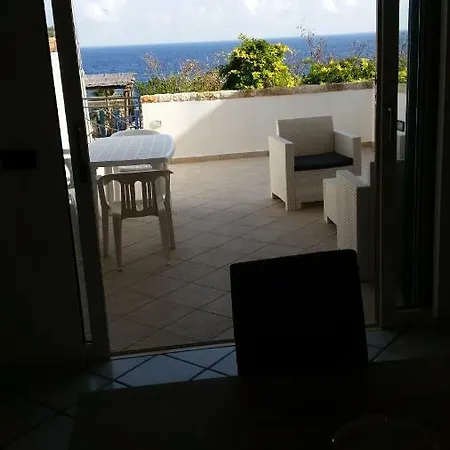 Castro Vista Mare Апартаменты *