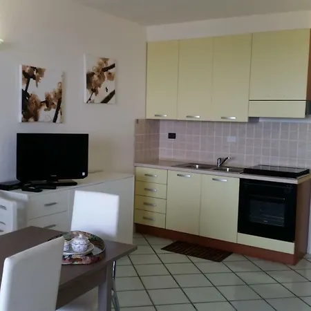 Castro Vista Mare Апартаменты *